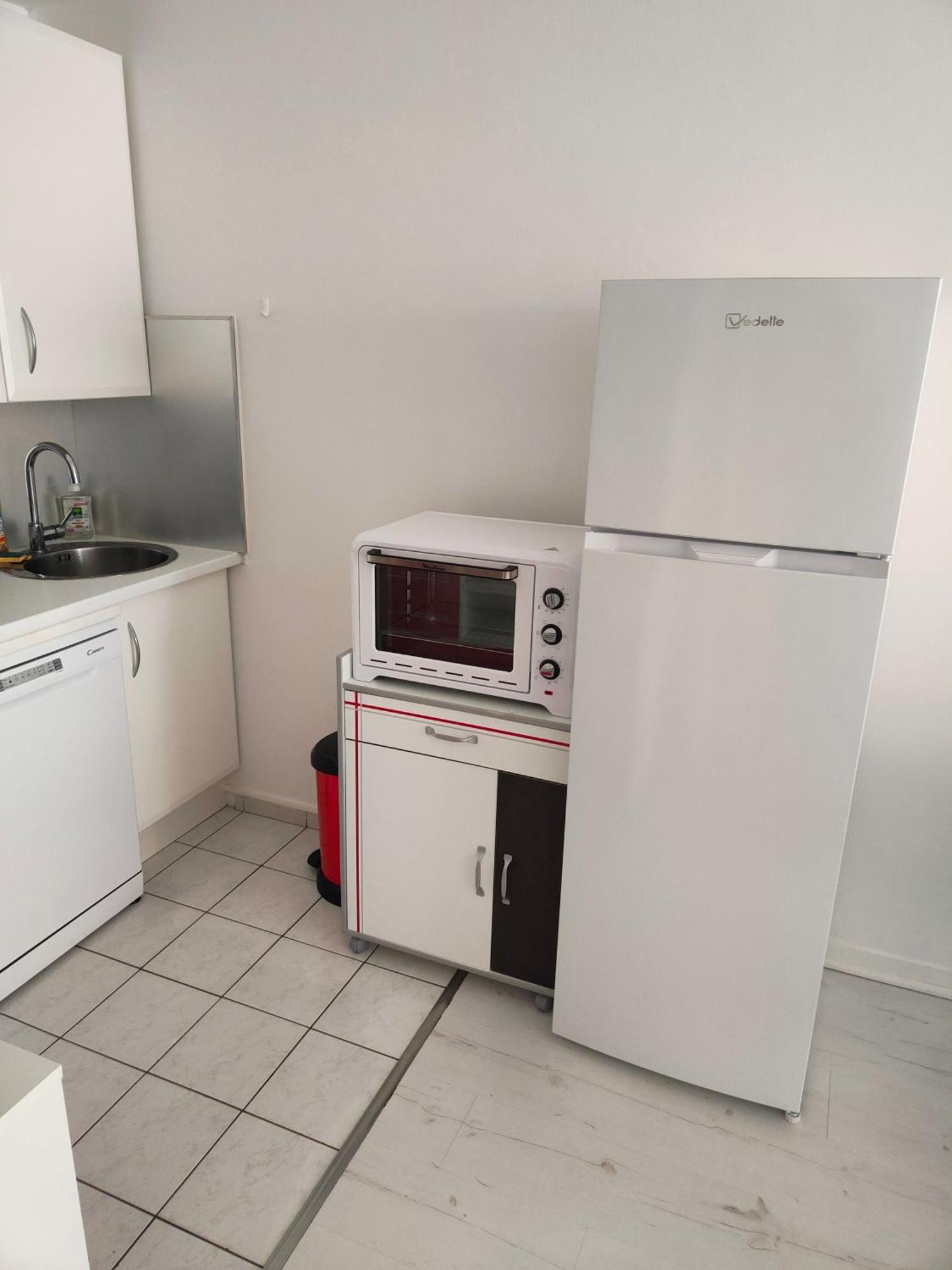 Appartement 2 Pieces Avec Une Grande Terrasse, 3 Etoiles, Wifi, Box Pour Vehicule Et Velos Ле-Сабль-д'Олонн Екстер'єр фото